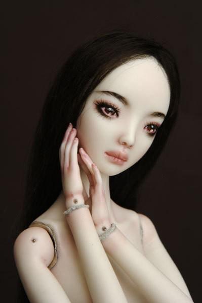 Игрушка... живая...