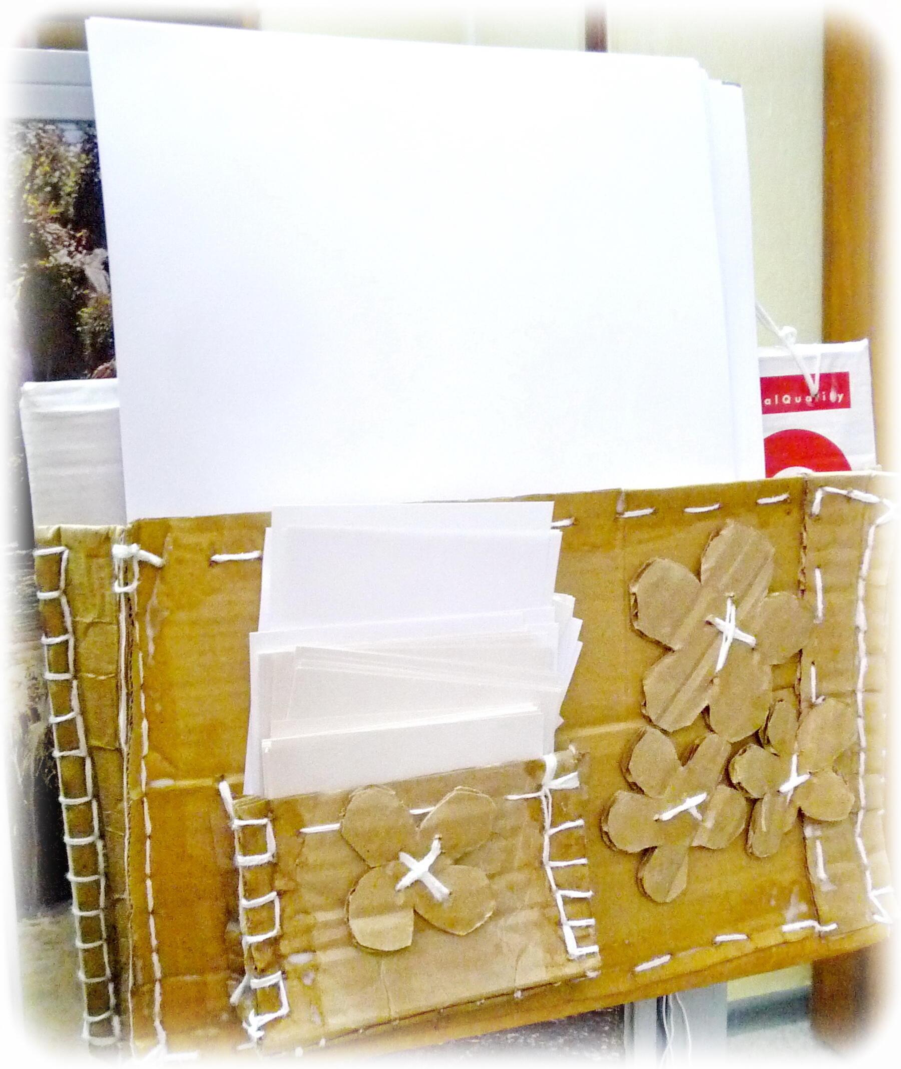 Картонный мастер-класс или инженерный подход при любых обстоятельствах...