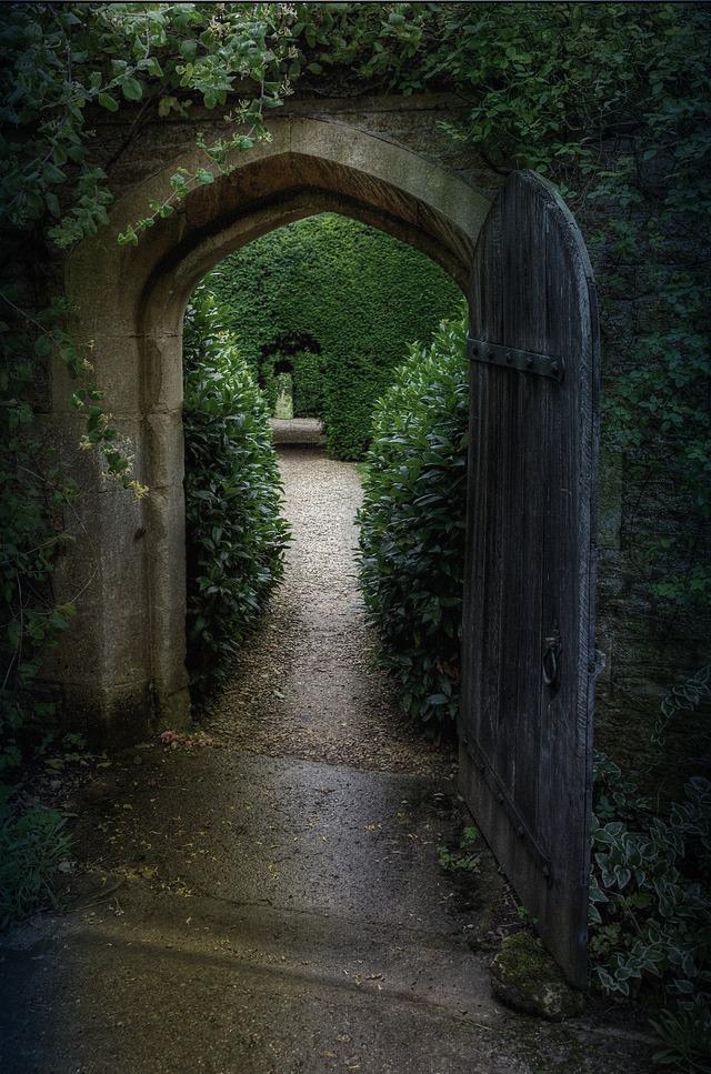 Аттвуд Холл