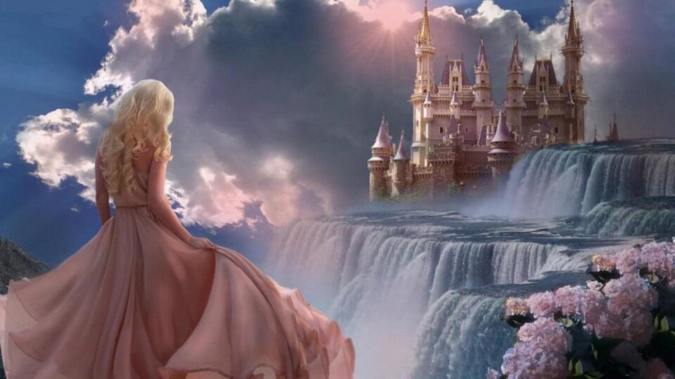 ХРУСТАЛЬНЫЙ ДВОРЕЦ