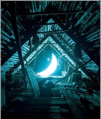 Где живет луна?