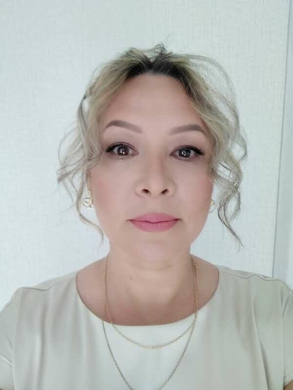 А мне хочется криком ту ночь разорвать...