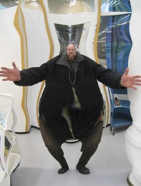 Ответ поэту -  Виноградов Вадим - В КОРОЛЕВСТВЕ КРИВЫХ ЗЕРКАЛ