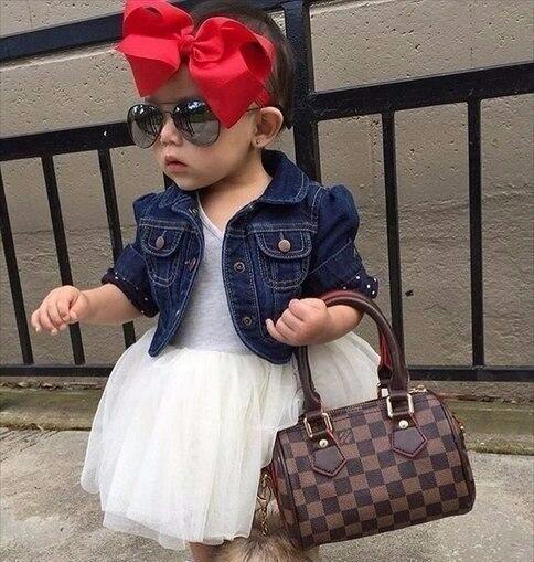 кончилось лето, как последний урок.