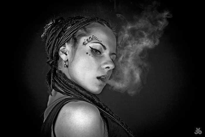 Так отвратительна вся эта фальшь