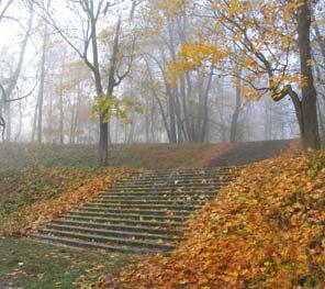 Отгуляла осень золотая.