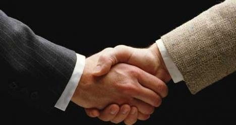 ВЕХА , ОТМЕЧЕННАЯ СЛАВОЙ И УСПЕХОМ ! читает автор .