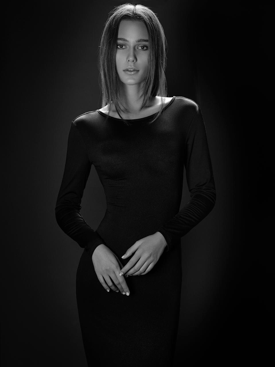 Торопиться, прошу, не смей...