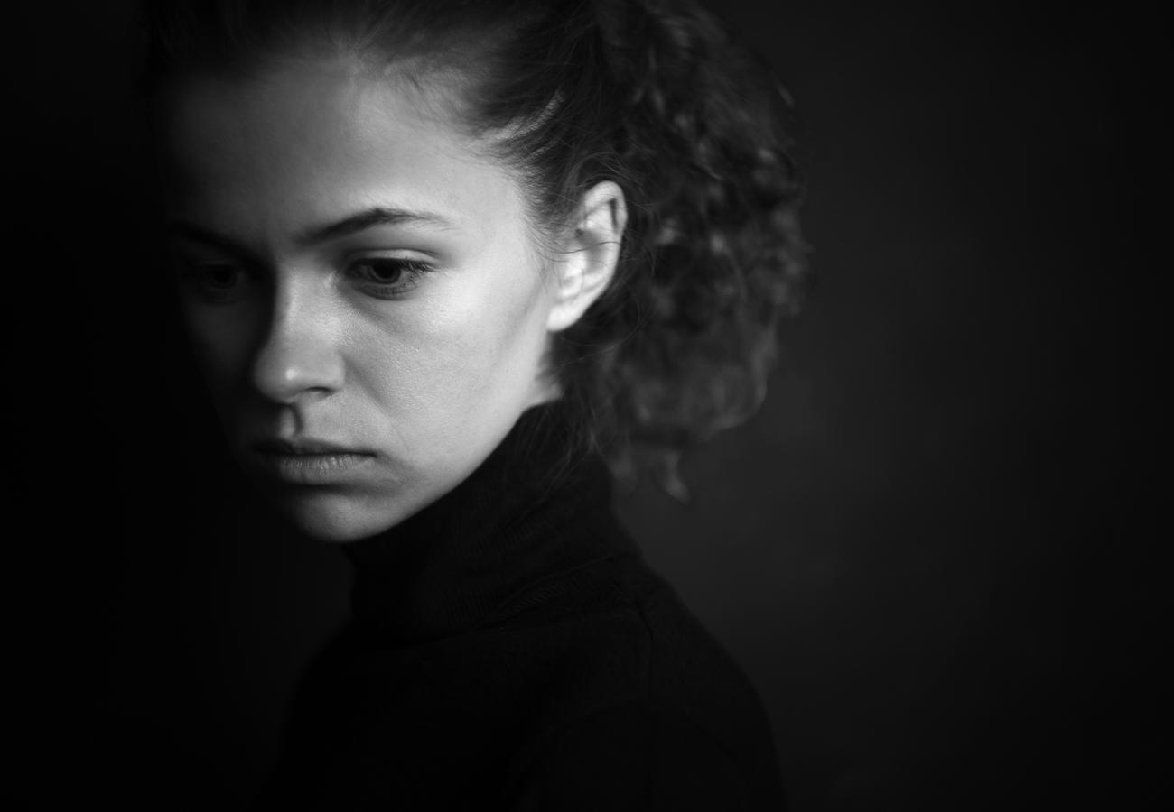 Голос тих и взвешены слова...