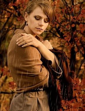 Идёшь, дождя не замечая