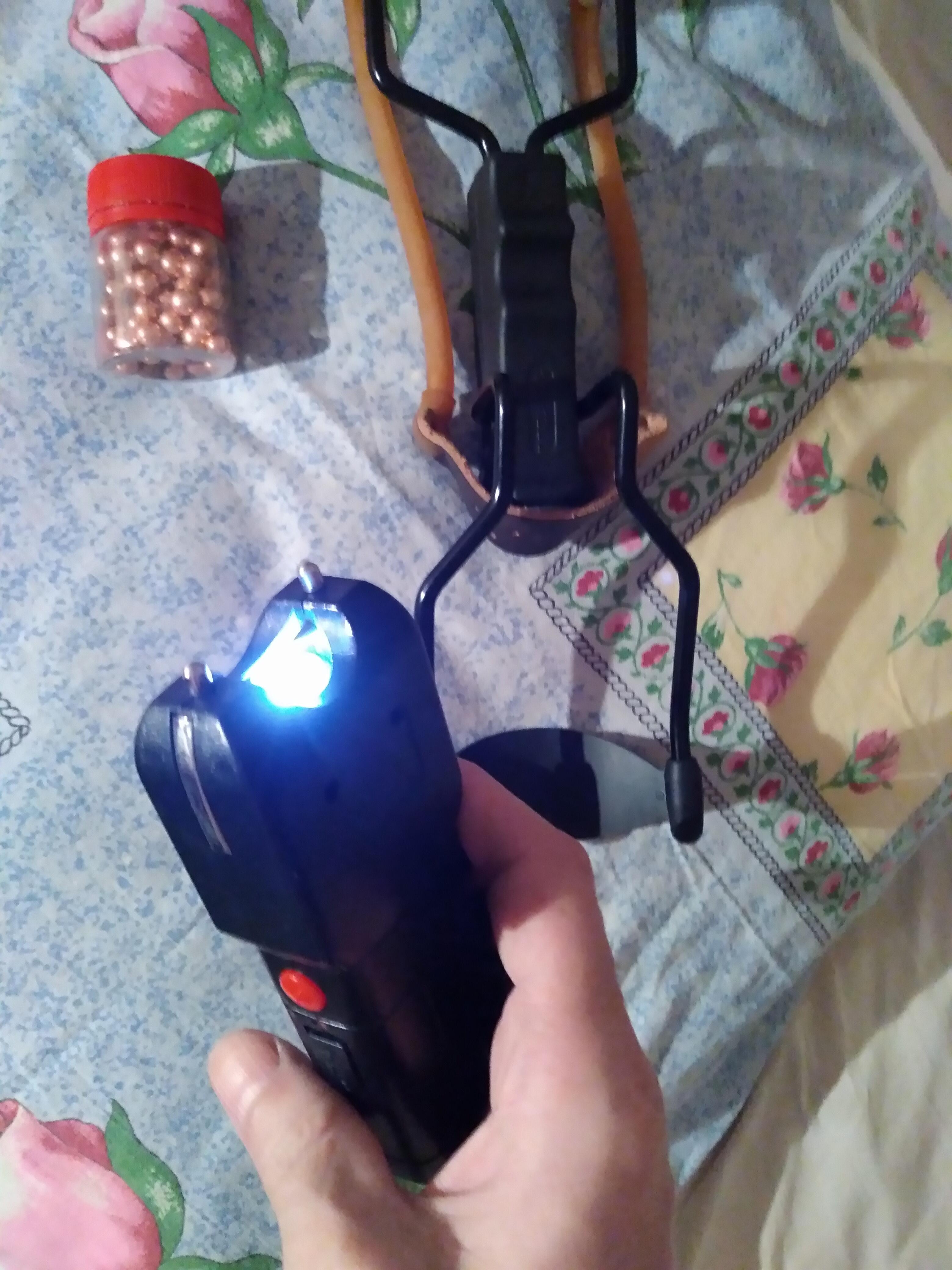 Рогатка И Шокер. (Дружок И Подруга). 