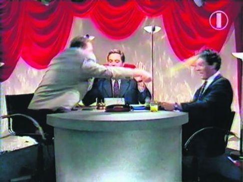 ТАК ПОБЕДИМ! (акростих о дуэлях)