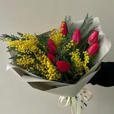 ПОЗДРАВЛЯЕМ ДОРОГИХ ЖЕНЩИН. АКРОСТИХИ