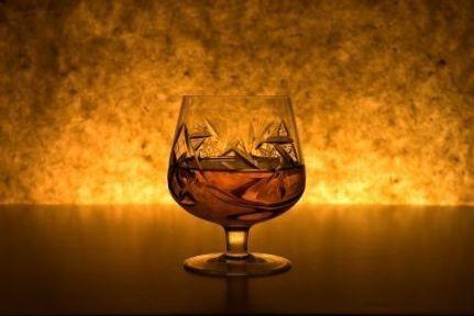 Янтарный кальвадос согреет