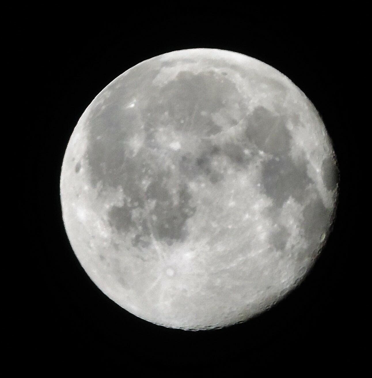 Луны медаль