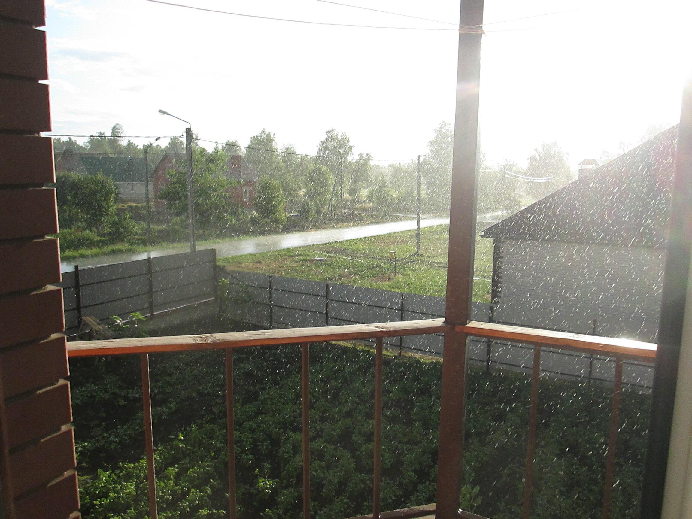 НОЧНОЙ ДОЖДЬ