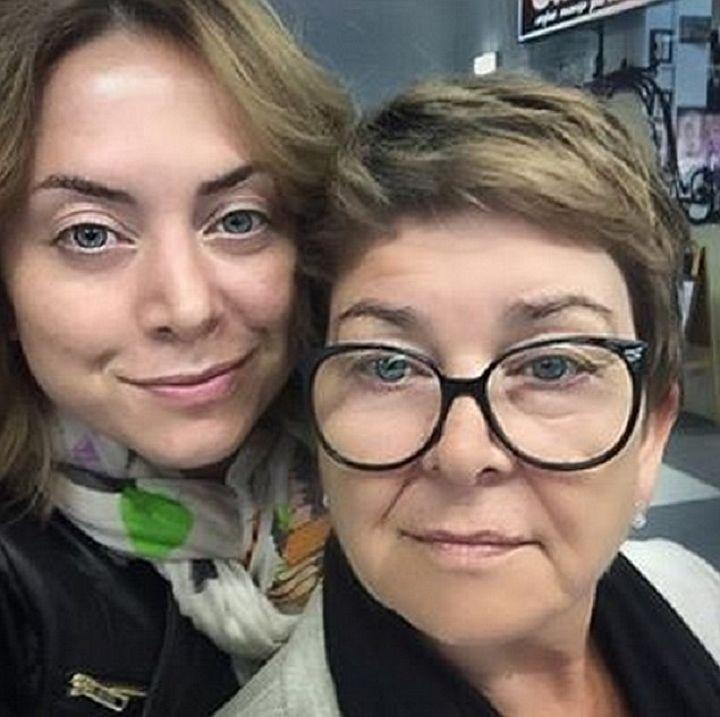 МАМА И БАБУШКА (акро)