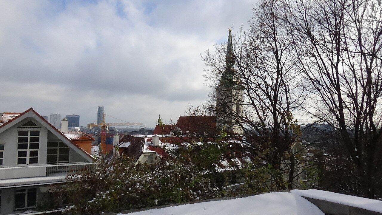 Прощалась осень