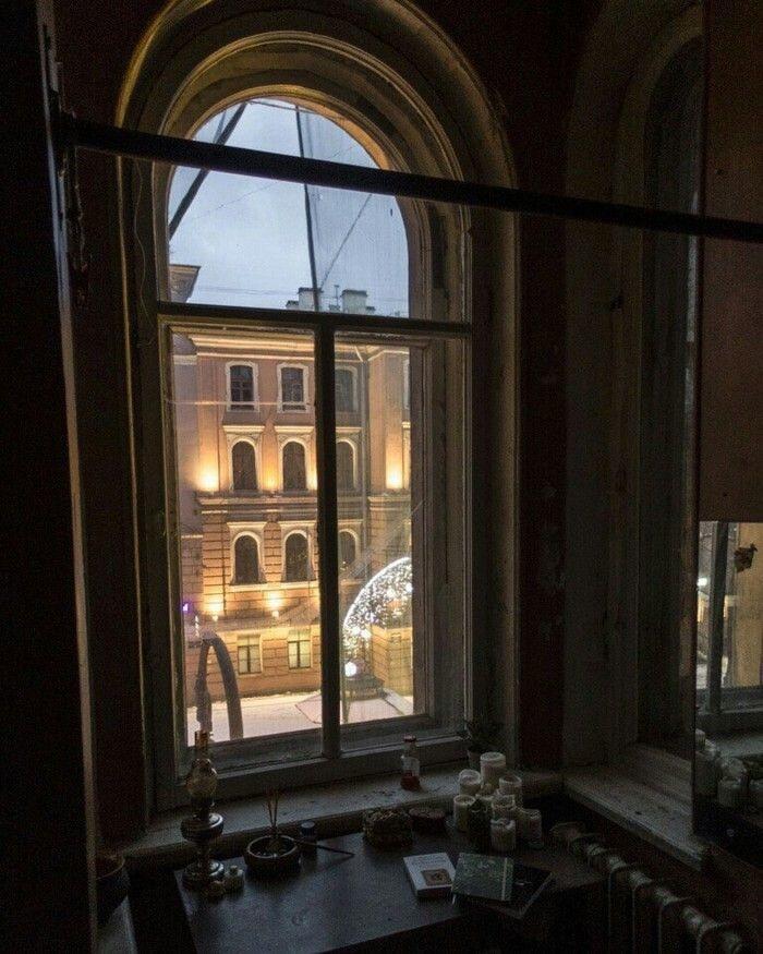 Окна во двор ( А. Блок )