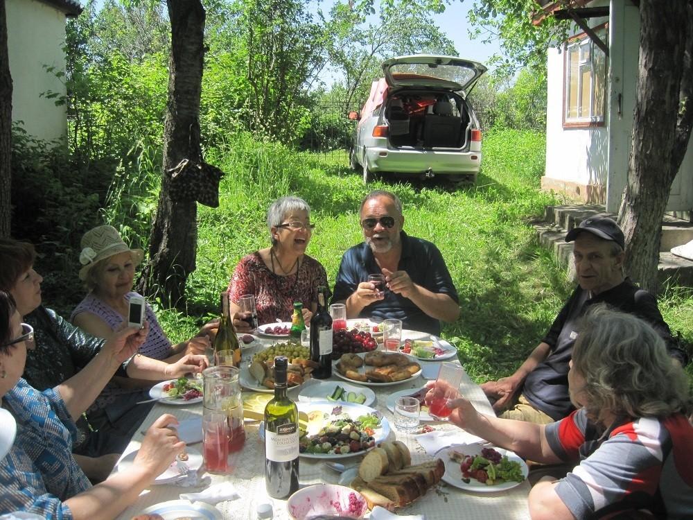 Годовщина с грустью