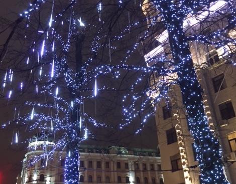 Ожерелье бульваров...