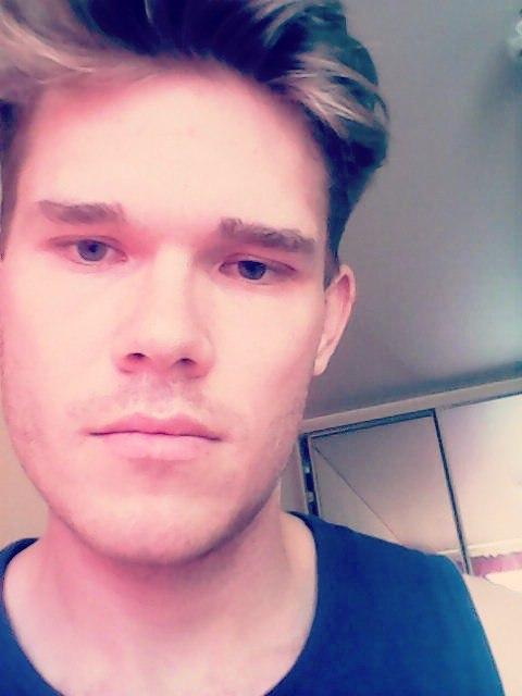 крыши падают на листья