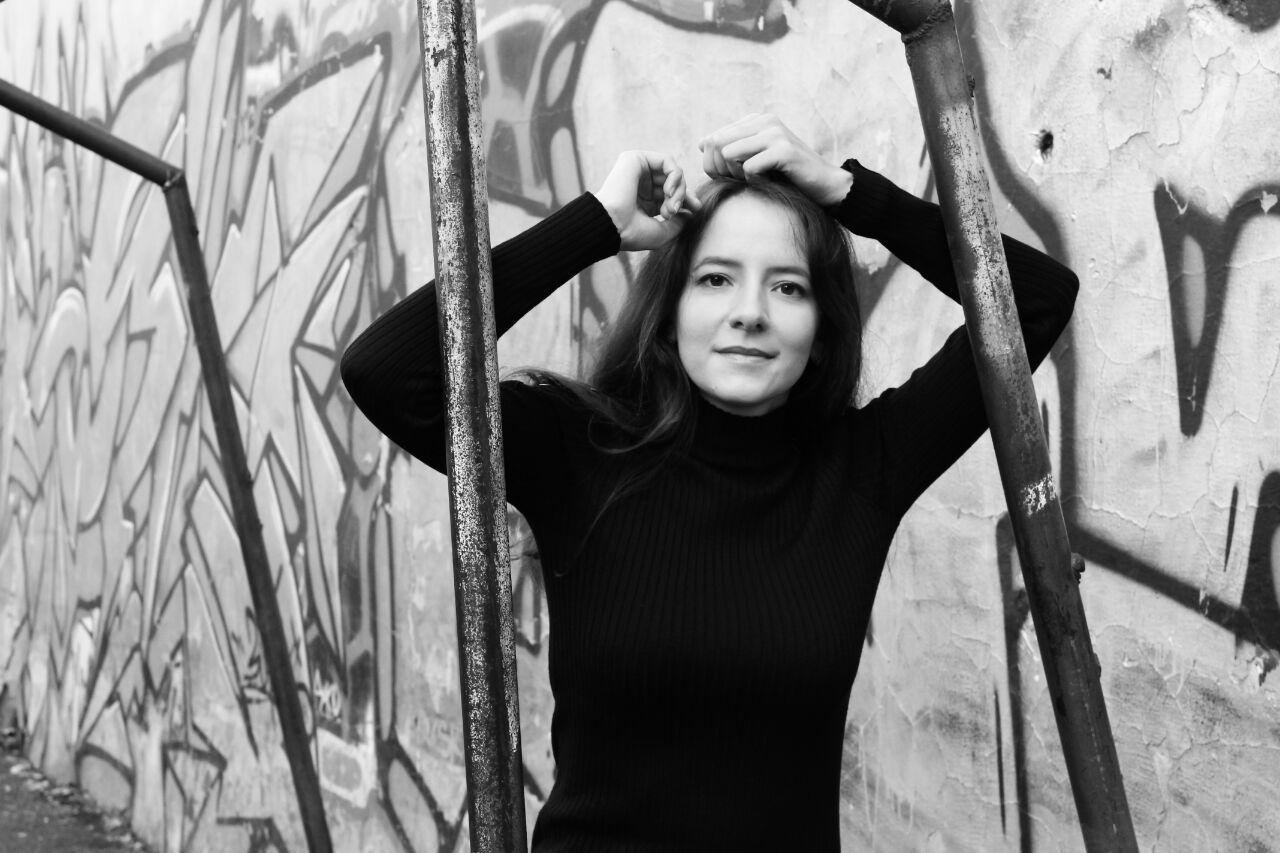 Шаг вникуда