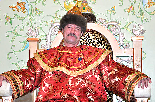 ДРУГ– МУЖ–ОТЕЦ–ДЕДУЛЯ!