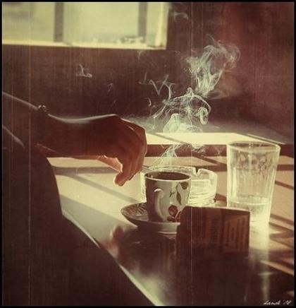 Все чаще запах кофе с коньяком...