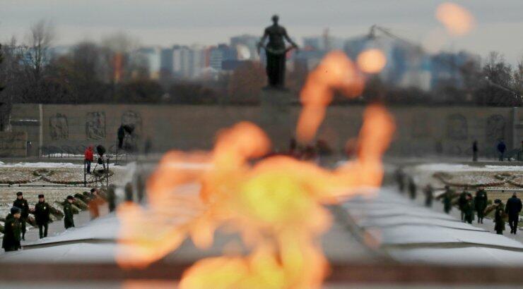 БЛОКАДА ЛЕНИНГРАДА. Поэма. /27 января 2024г. - 80 лет освобождения Ленинграда от фашистской блокады./ Читает автор.