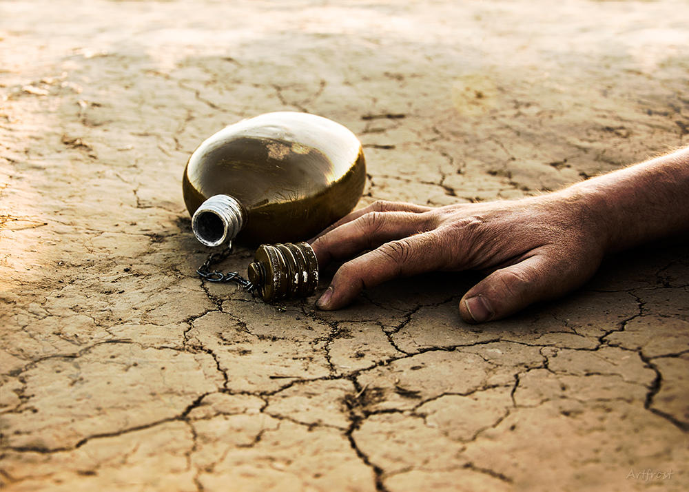 ГЛОТОК  ВОДЫ  СРЕДИ  ПУСТЫНИ ...