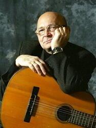  Рюкзаки за спиной натирают нам плечи. - Игорь Михалёв