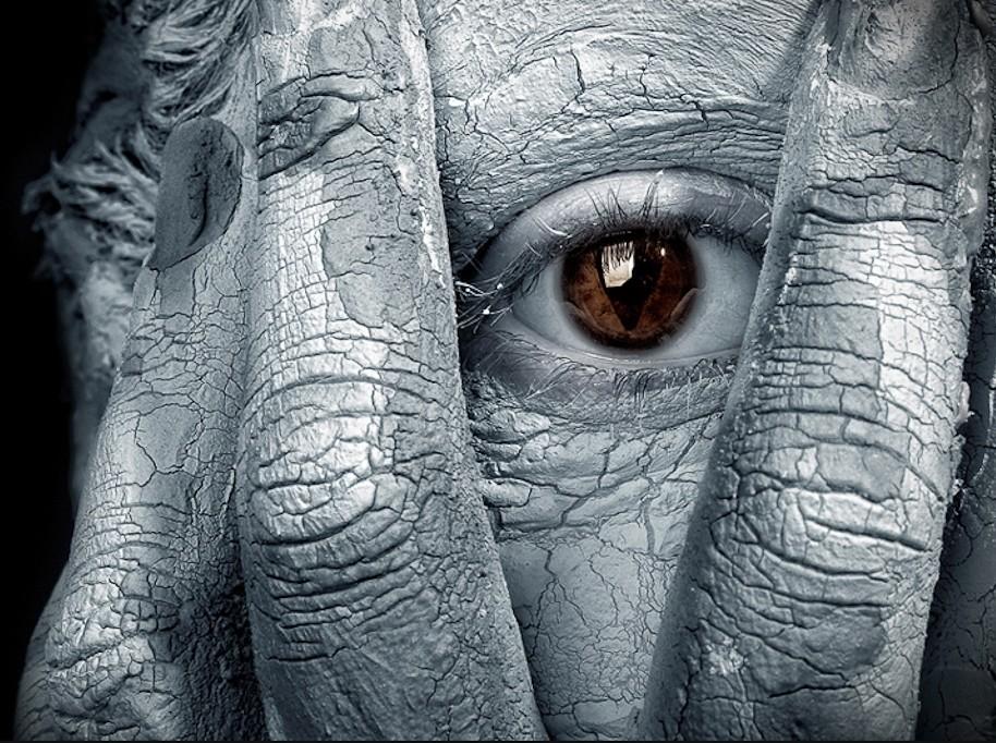 Задумалась... заплакала