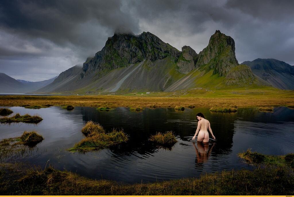 Прекрасная дева в холодном озере