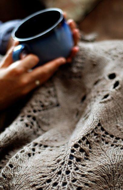 Подушка, плед...