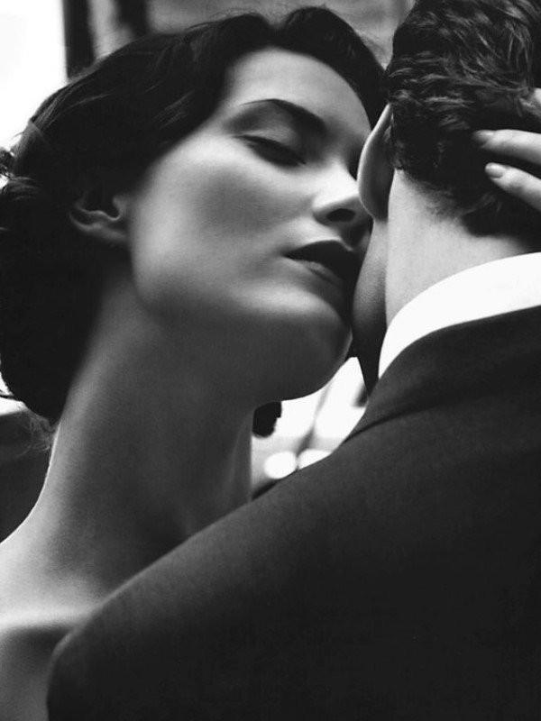 НОЧНОЙ ПОЦЕЛУЙ