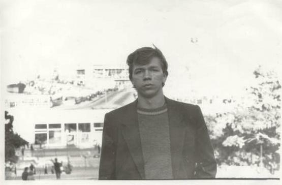 Проводы на службу или как мы с корешем строили забор