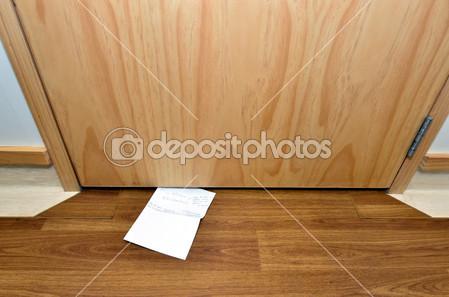 ЗАПИСКА ПОД ДВЕРЬ ...  читает автор .