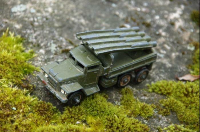 НЕ ЗРЯ У СЫНА ДВЕ МАКУШКИ...