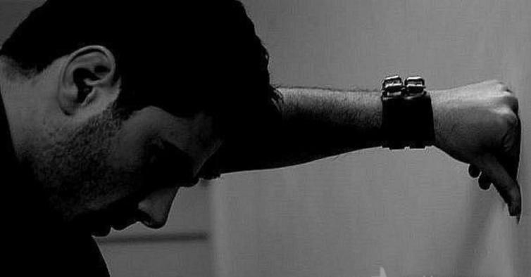 В любви незаменимых нет.