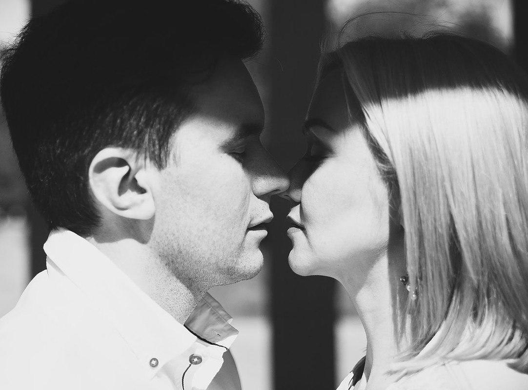 Снова юность стучится ко мне