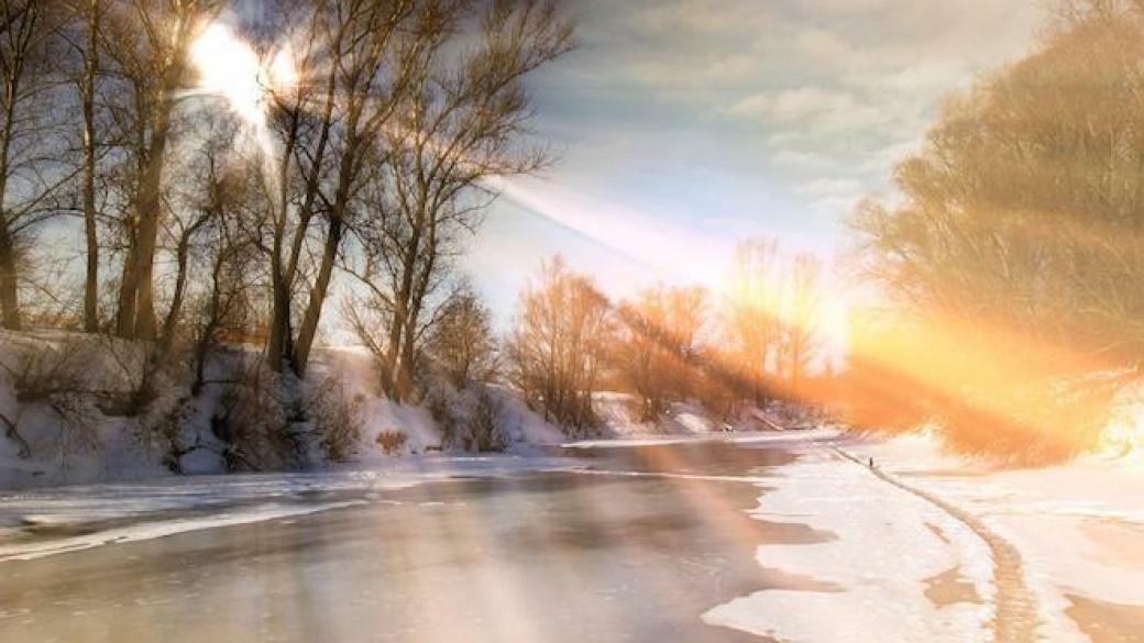 ВЕСНА НЕ СЛУШАЕТ УКАЗОВ