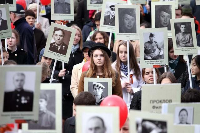 Бессмертный полк Мы русские, какой восторг и радость ,