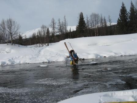 И судьба идти зовет