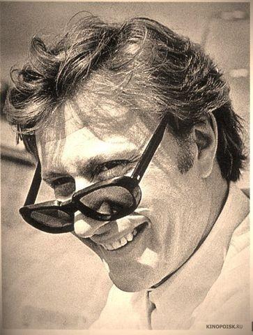 Андрею Миронову.