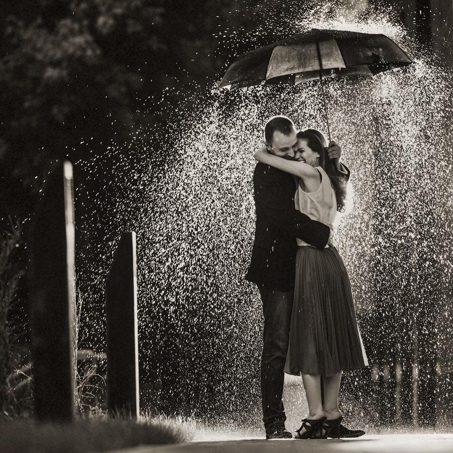 Поцелуй под зонтом