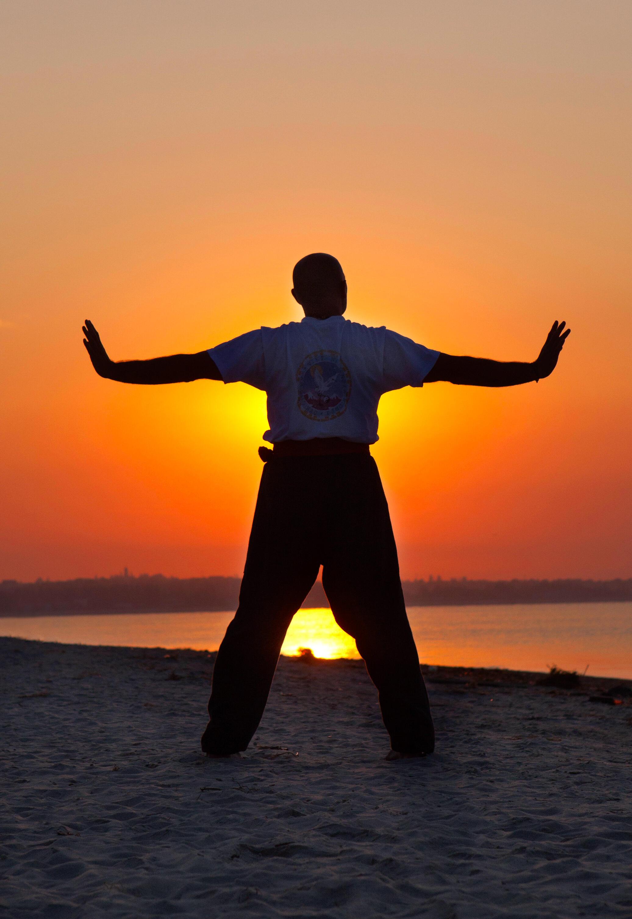 Я гуляю давно.