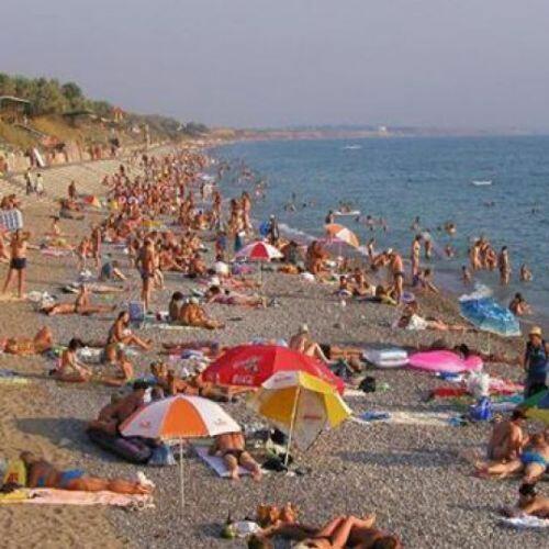 ЕСТЬ ТАКОЙ ГОРОДОК У МОРЯ...