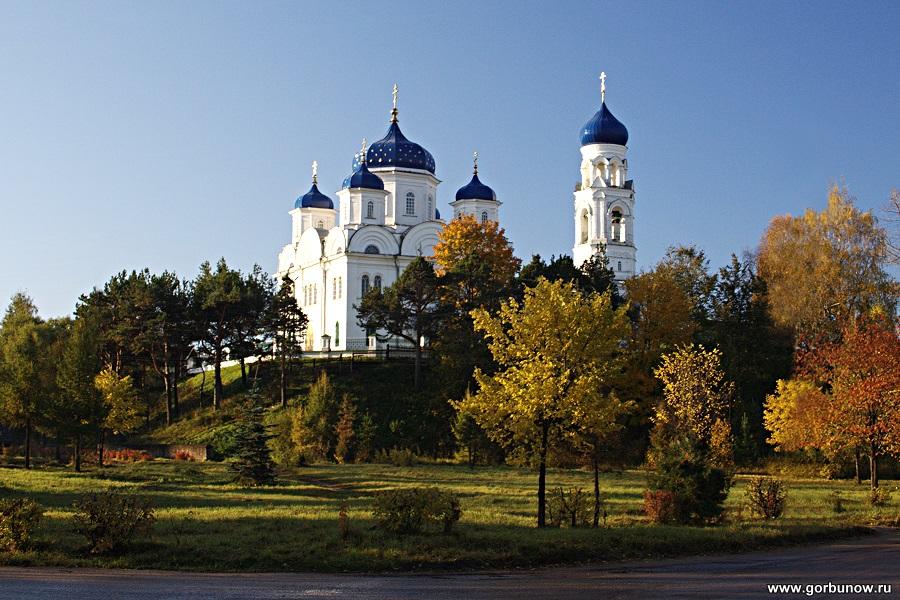 За мной во след торопятся дожди