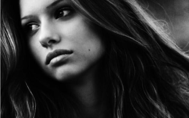 Хочу закрыть глаза и уши